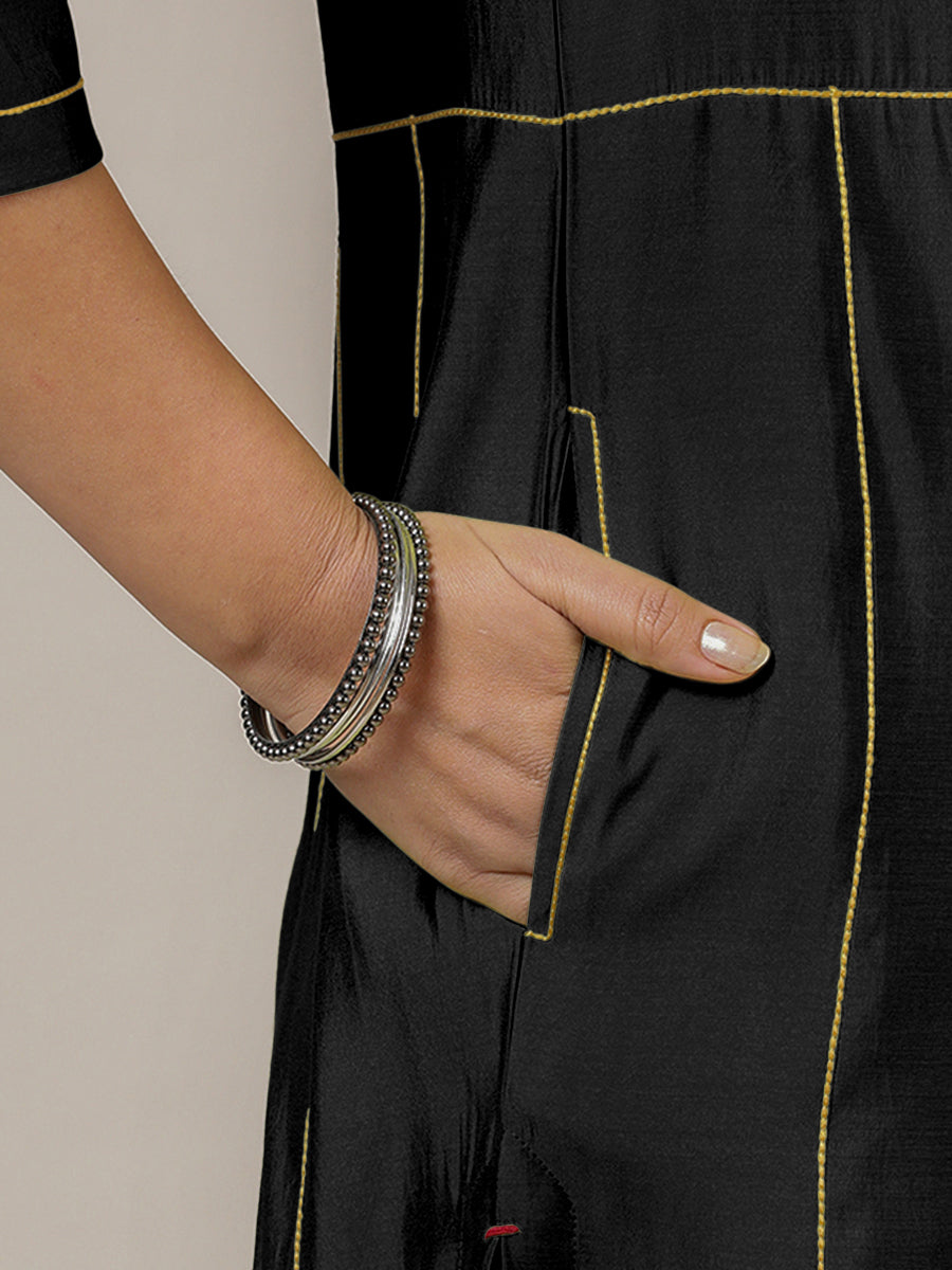 Mahi x Rozaana Kurta, in Black Viscose, featuring three quarter sleeves and round neck with splitline, made for daily & work.