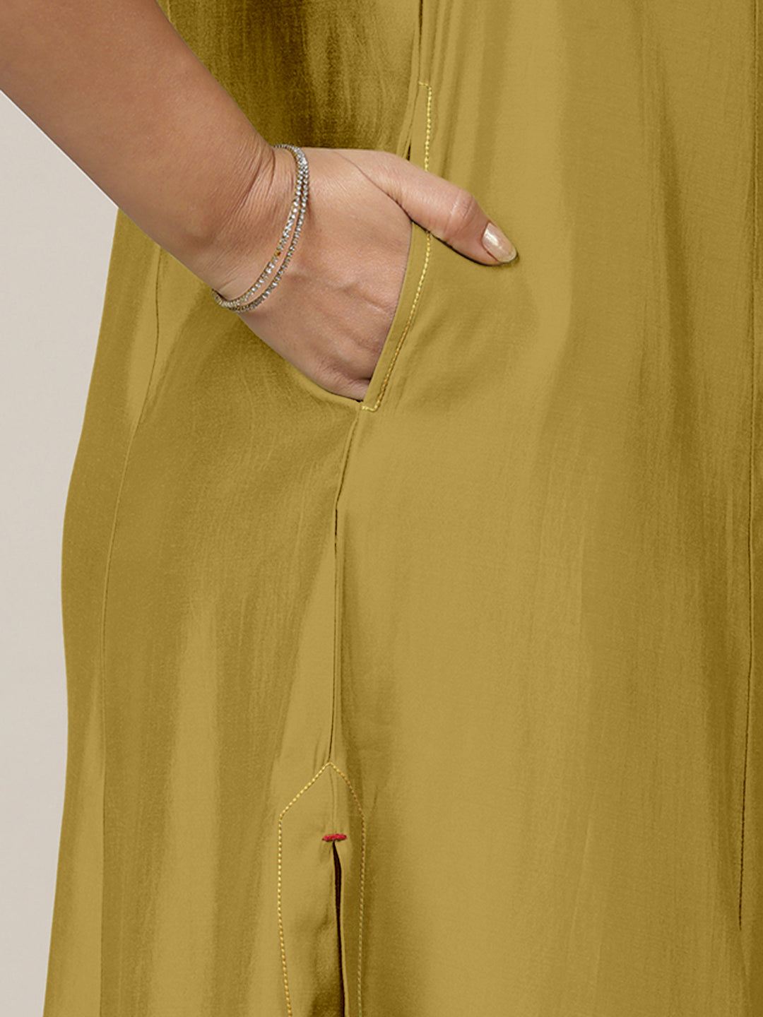 Mirha x Rozaana Kurta, in Yellow Viscose, featuring sleeveless and v-neckline, made for daily & work (view 3).