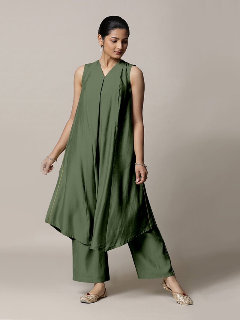 Mirha x Rozaana | A Line Kurta in Hunter Green with Thread Work | Coords or Only Kurta-Binks
