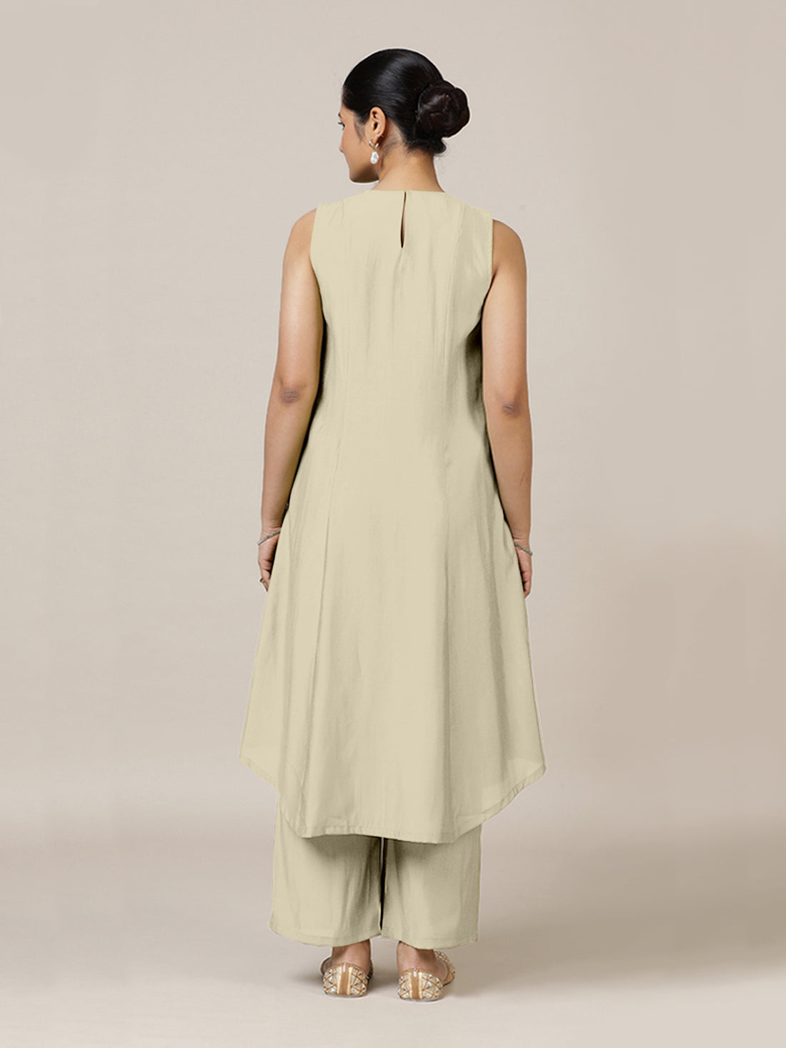 Mirha x Rozaana Kurta, in Cream Viscose, featuring sleeveless and v-neckline, made for daily & work (view 2).