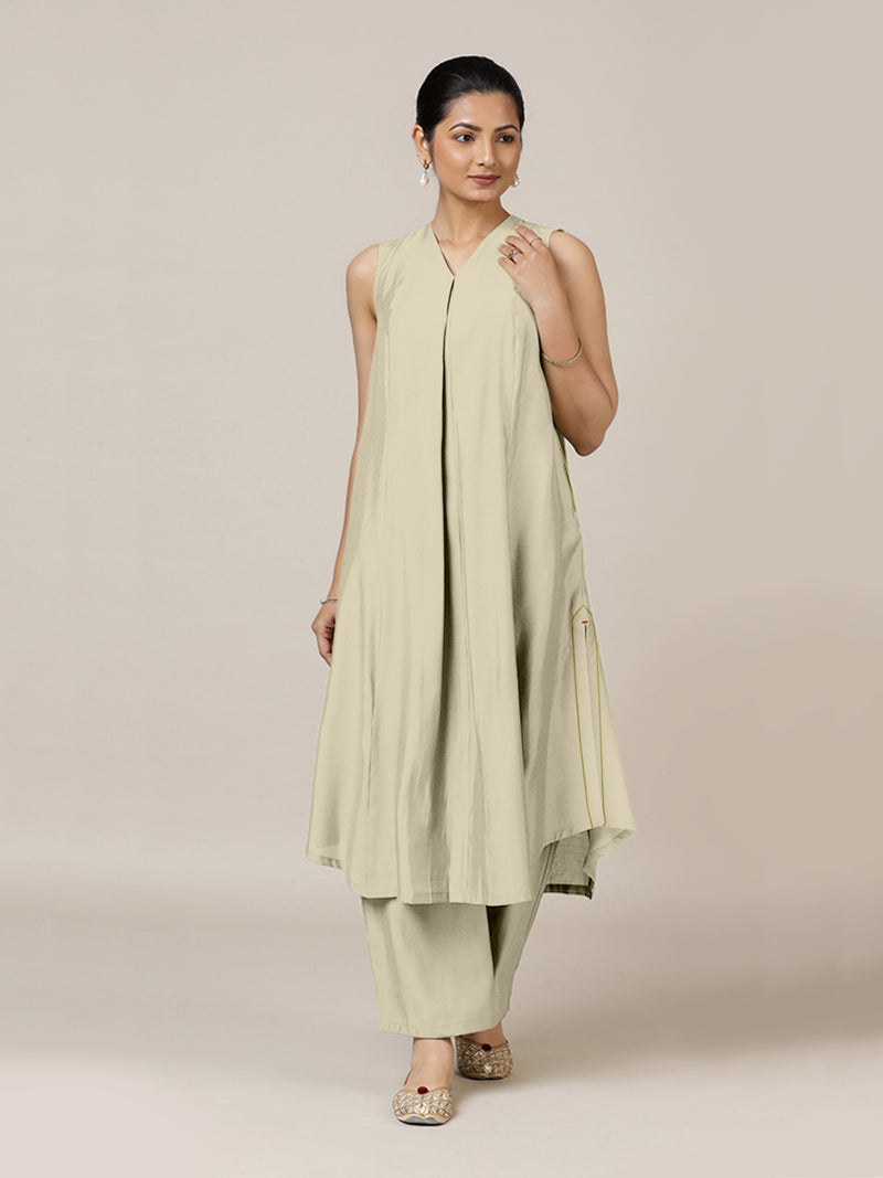 Mirha x Rozaana | A Line Kurta in Ivory with Thread Work | Coords or Only Kurta-Binks