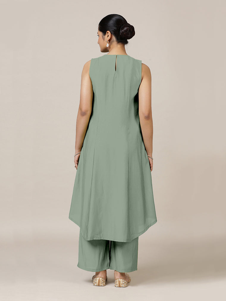 Mirha x Rozaana Kurta, in Green Viscose, featuring sleeveless and v-neckline, made for daily & work (view 2).