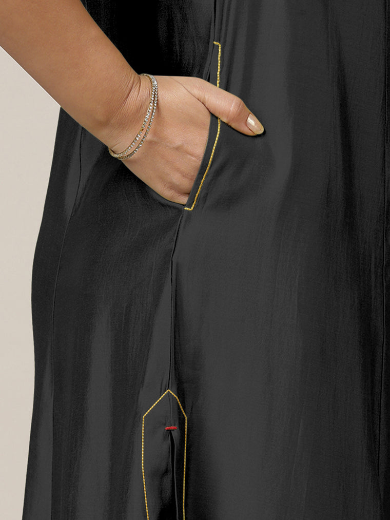 Mirha x Rozaana Kurta, in Black Viscose, featuring sleeveless and v-neckline, made for daily & work (view 3).