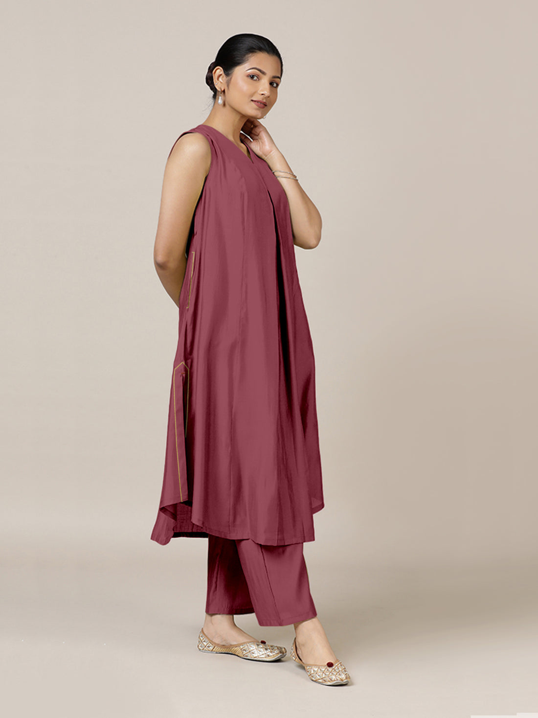 Mirha x Rozaana Kurta, in Pink Viscose, featuring sleeveless and v-neckline, made for daily & work (view 7).
