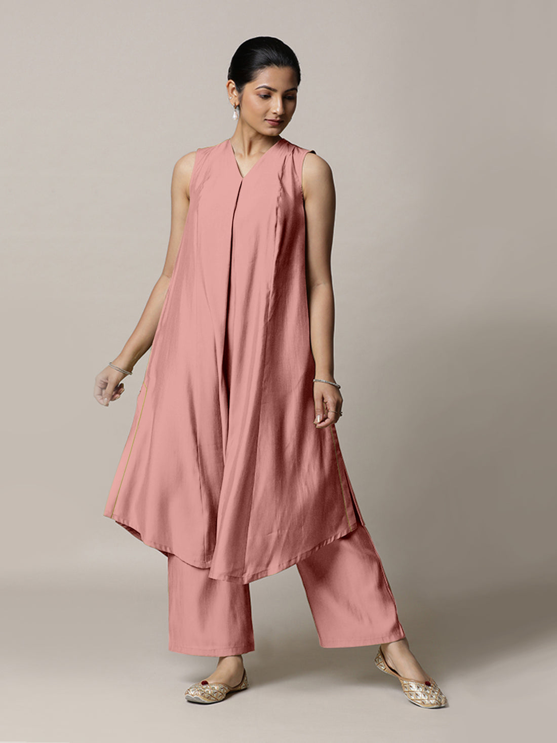 Mirha x Rozaana Kurta, in Pink Viscose, featuring sleeveless and v-neckline, made for daily & work (view 8).