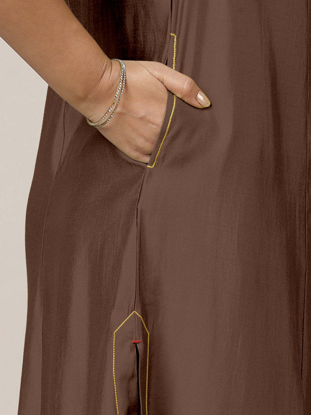 Mirha x Rozaana Kurta, in Brown Viscose, featuring sleeveless and v-neckline, made for daily & work (view 3).