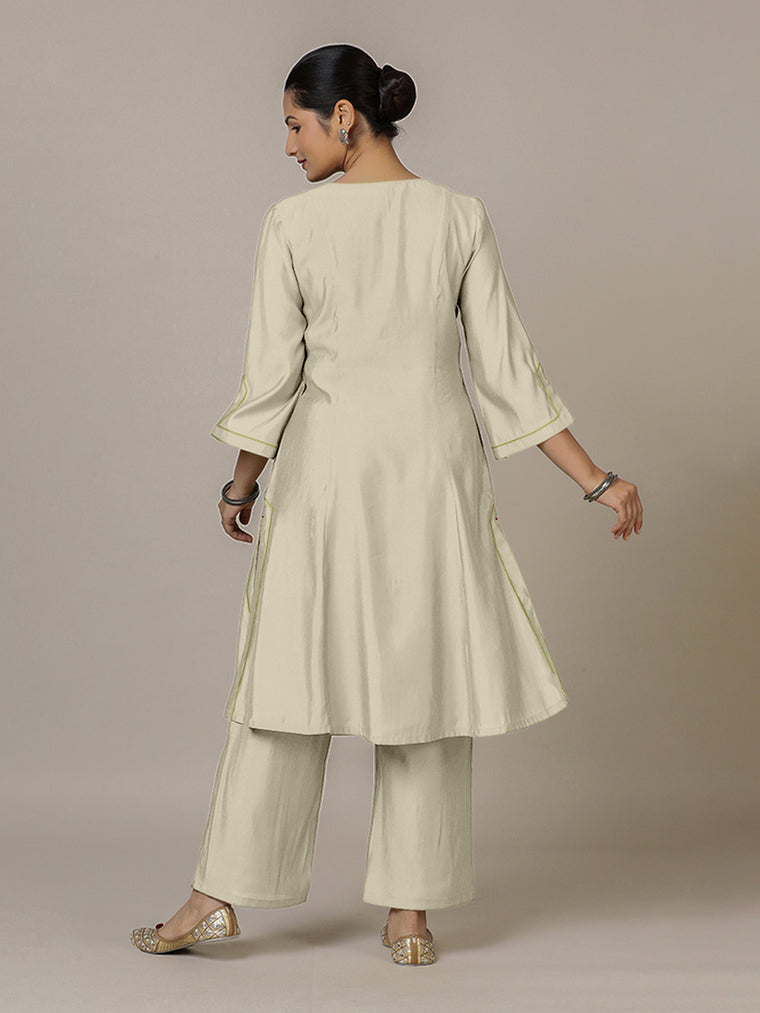 Nimrat x Rozaana Kurta, in Cream Viscose, featuring three quarter sleeves and round neck with splitline (view 2).