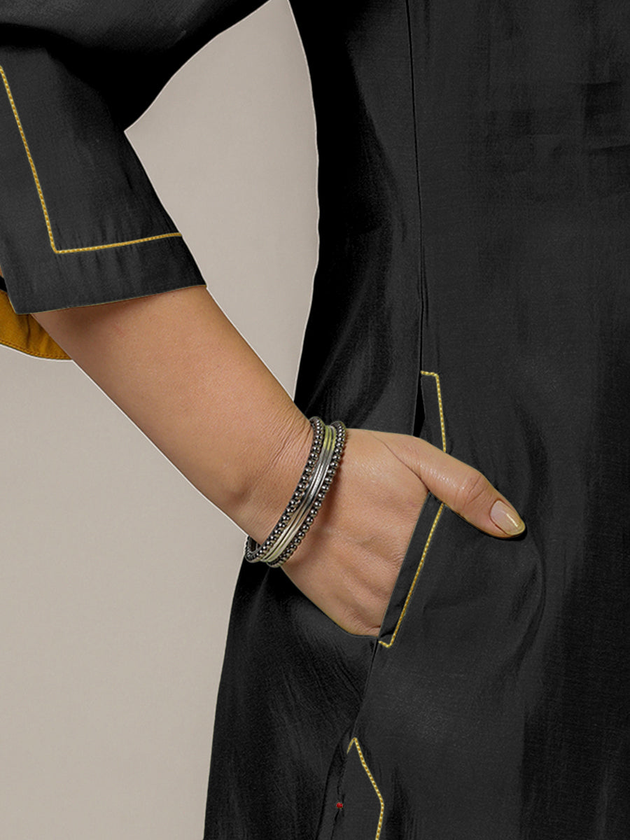 Nimrat x Rozaana Kurta, in Black Viscose, featuring three quarter sleeves and round neck with splitline (view 4).