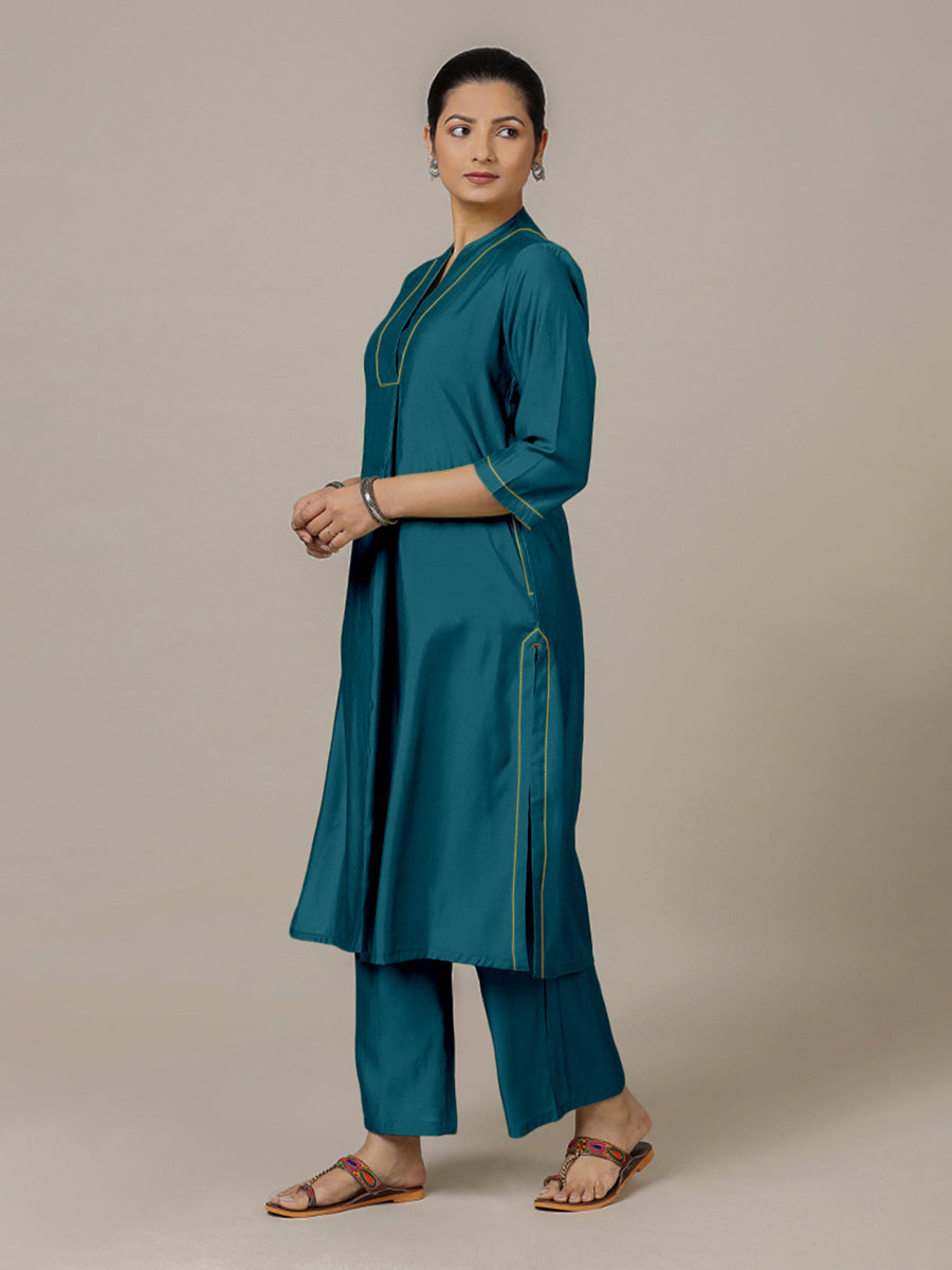 Paakhi x Rozaana Kurta, in Blue Viscose, featuring three quarter sleeves and round neck with splitline (view 8).