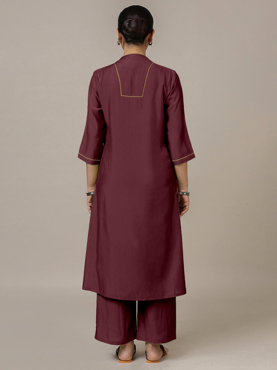 Paakhi x Rozaana Kurta, in Maroon Viscose, featuring three quarter sleeves and round neck with splitline (view 2).