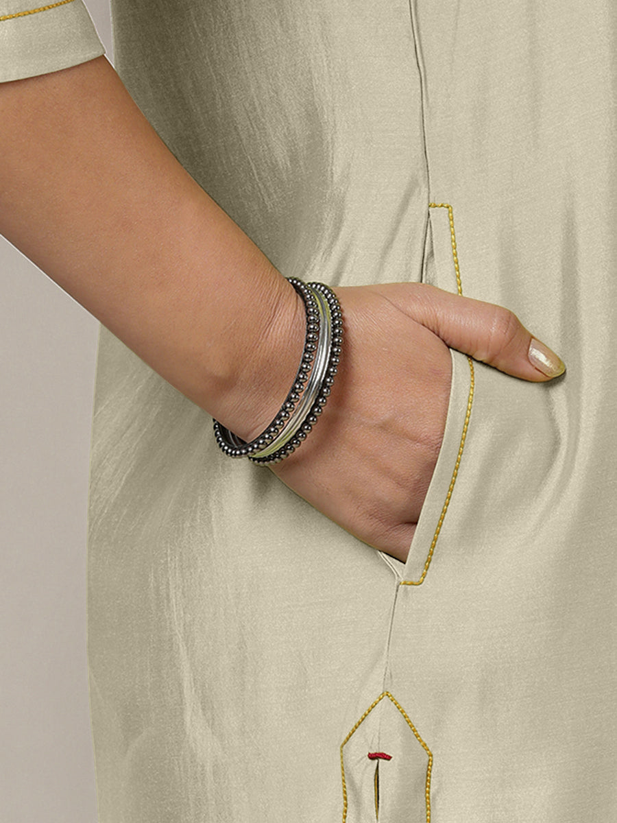 Paakhi x Rozaana Kurta, in Cream Viscose, featuring three quarter sleeves and round neck with splitline (view 5).