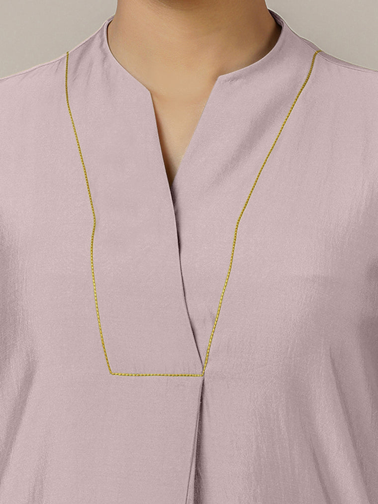 Paakhi x Rozaana Kurta, in Purple Viscose, featuring three quarter sleeves and round neck with splitline (view 3).