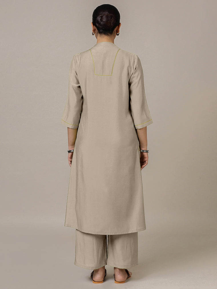 Paakhi x Rozaana Kurta, in Grey Viscose, featuring three quarter sleeves and round neck with splitline (view 2).