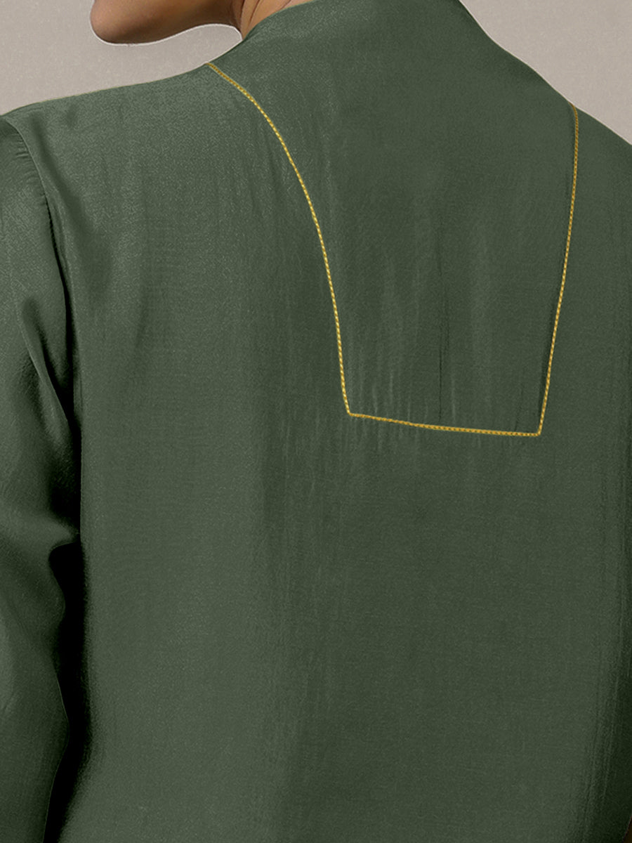 Paakhi x Rozaana Kurta, in Green Viscose, featuring three quarter sleeves and round neck with splitline (view 4).