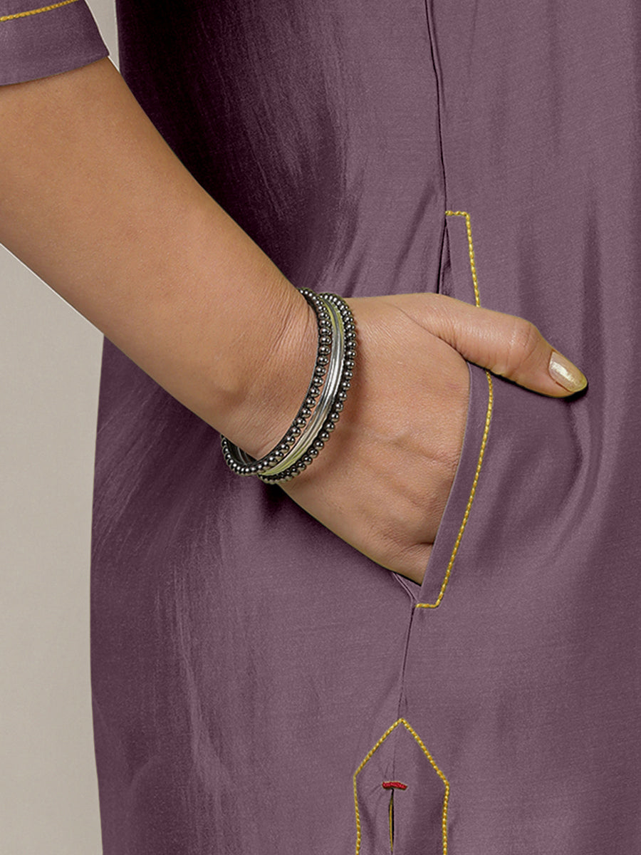 Paakhi x Rozaana Kurta, in Purple Viscose, featuring three quarter sleeves and round neck with splitline (view 5).