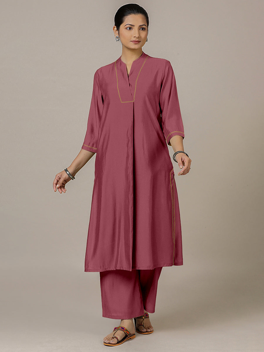Paakhi x Rozaana Kurta, in Pink Viscose, featuring three quarter sleeves and round neck with splitline.
