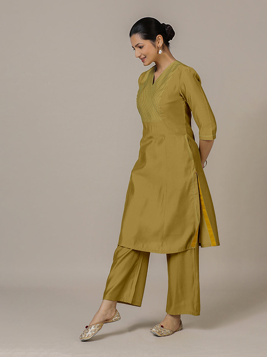 Piya x Rozaana Kurta, in Yellow Viscose, featuring three quarter sleeves and v-neckline, made for daily & work (view 6).