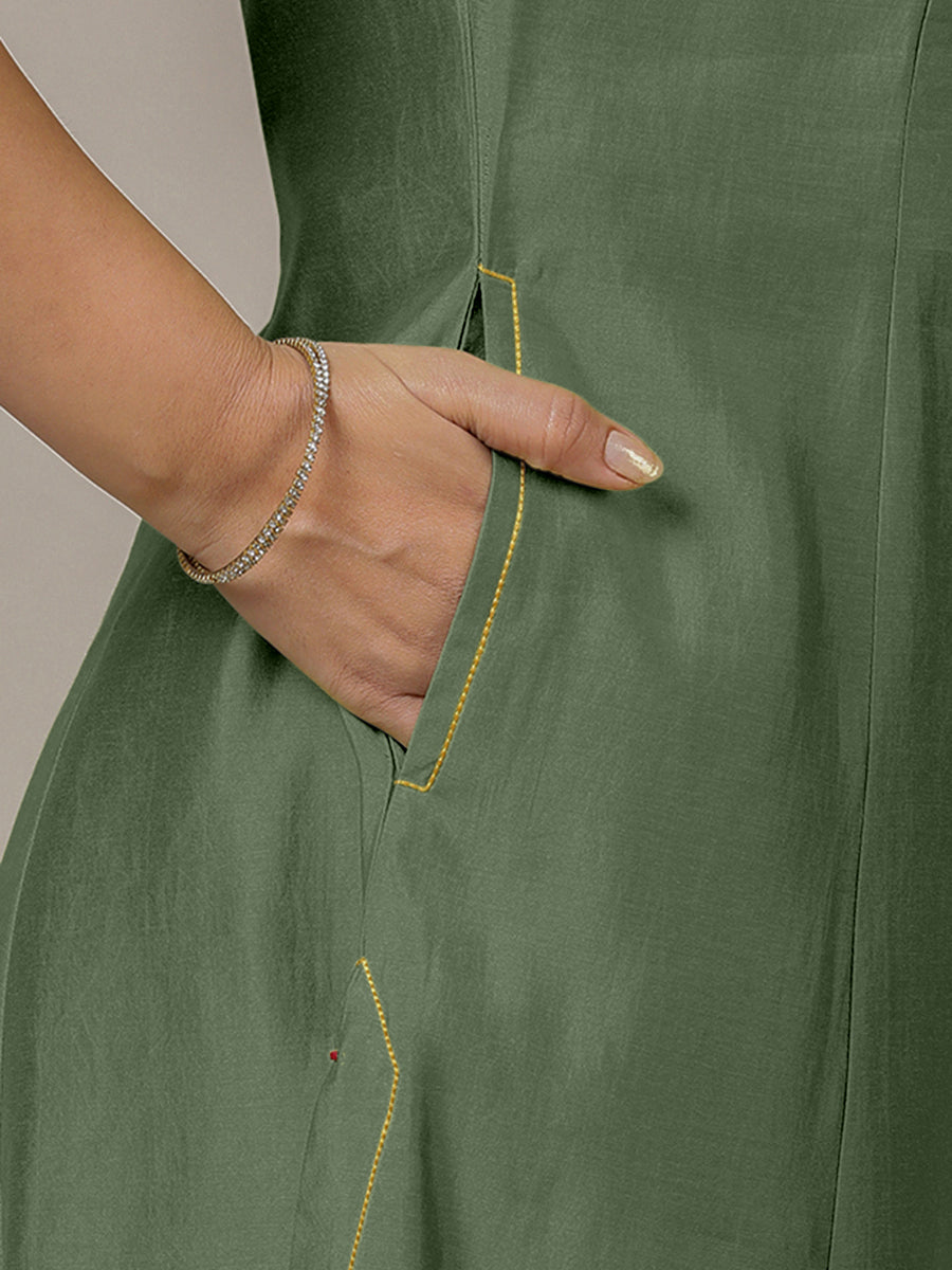 Piya x Rozaana Kurta, in Green Viscose, featuring three quarter sleeves and v-neckline, made for daily & work (view 5).