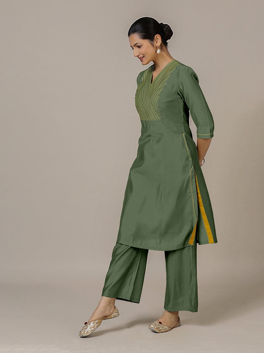 Piya x Rozaana Kurta, in Green Viscose, featuring three quarter sleeves and v-neckline, made for daily & work (view 6).