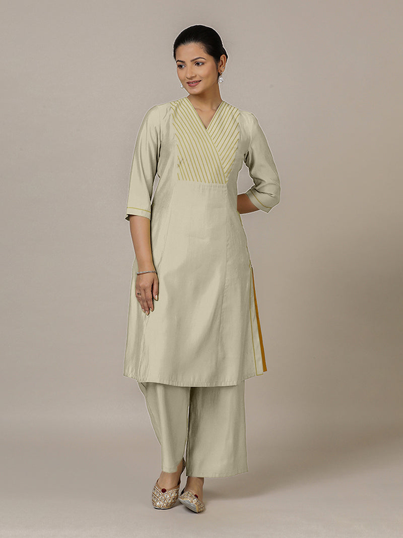 Piya x Rozaana | A Line Kurta in Ivory with Thread Work | Coords or Only Kurta-Binks