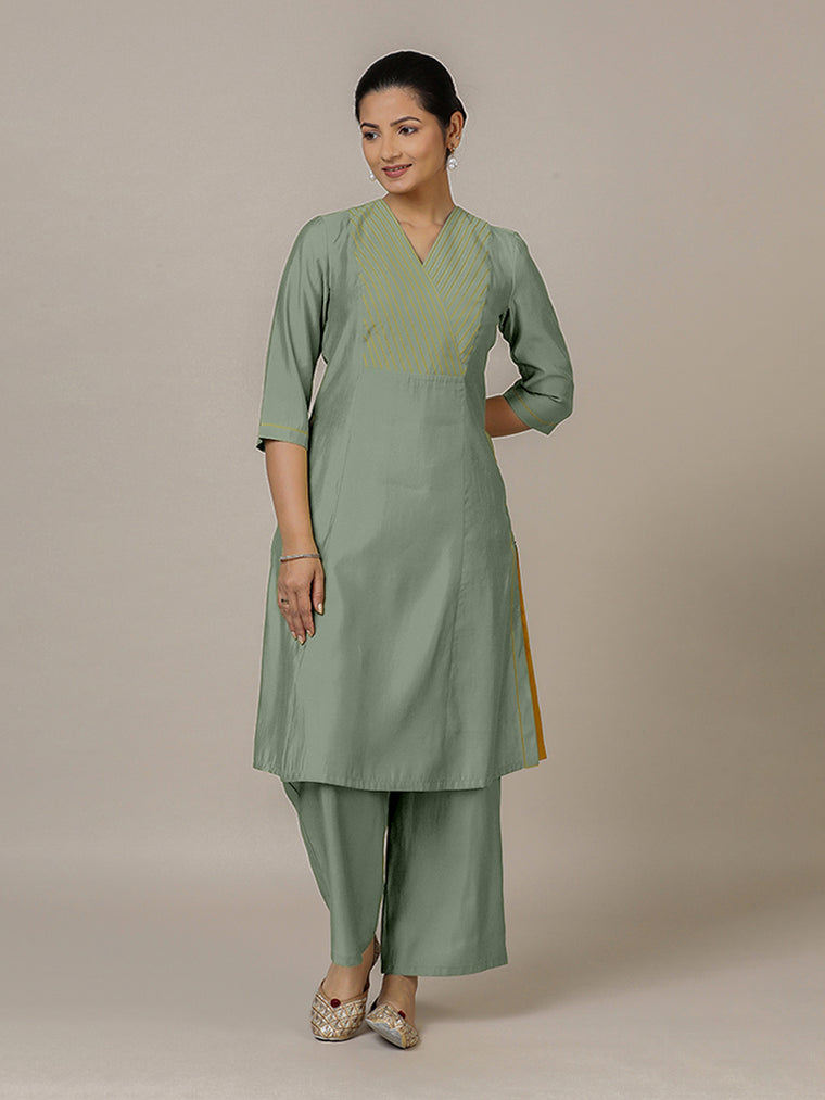 Piya x Rozaana Kurta, in Green Viscose, featuring three quarter sleeves and v-neckline, made for daily & work.