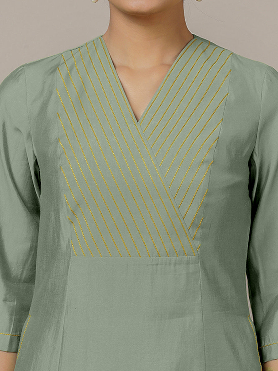 Piya x Rozaana Kurta, in Green Viscose, featuring three quarter sleeves and v-neckline, made for daily & work (view 3).