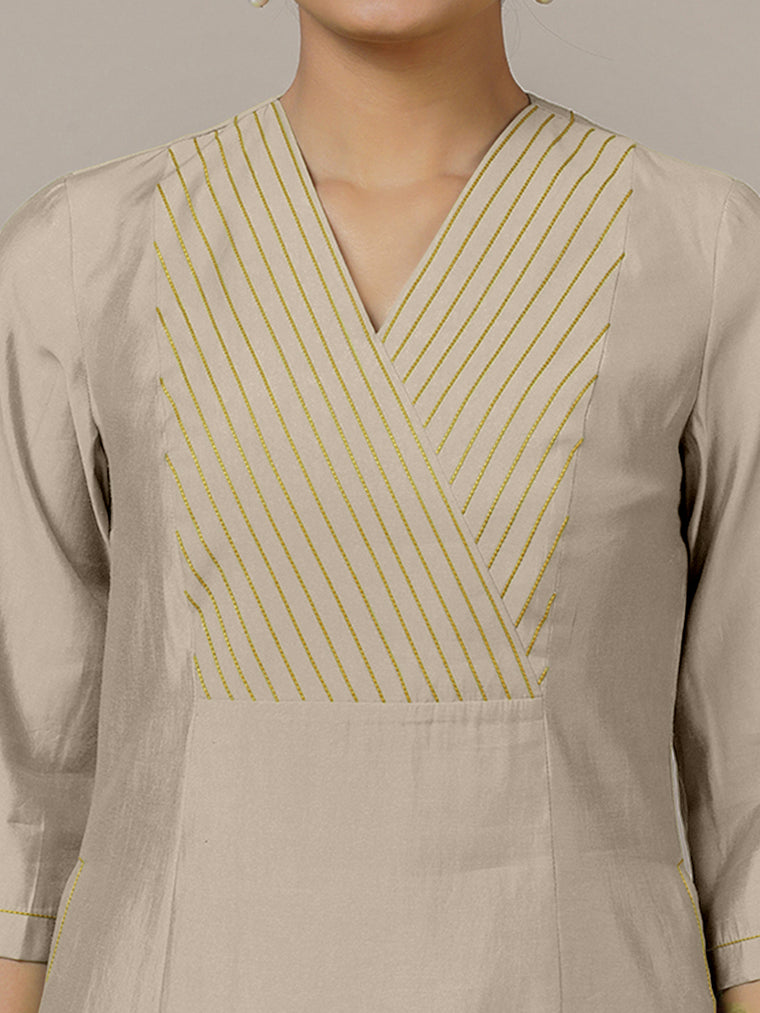 Piya x Rozaana Kurta, in Grey Viscose, featuring three quarter sleeves and v-neckline, made for daily & work (view 3).
