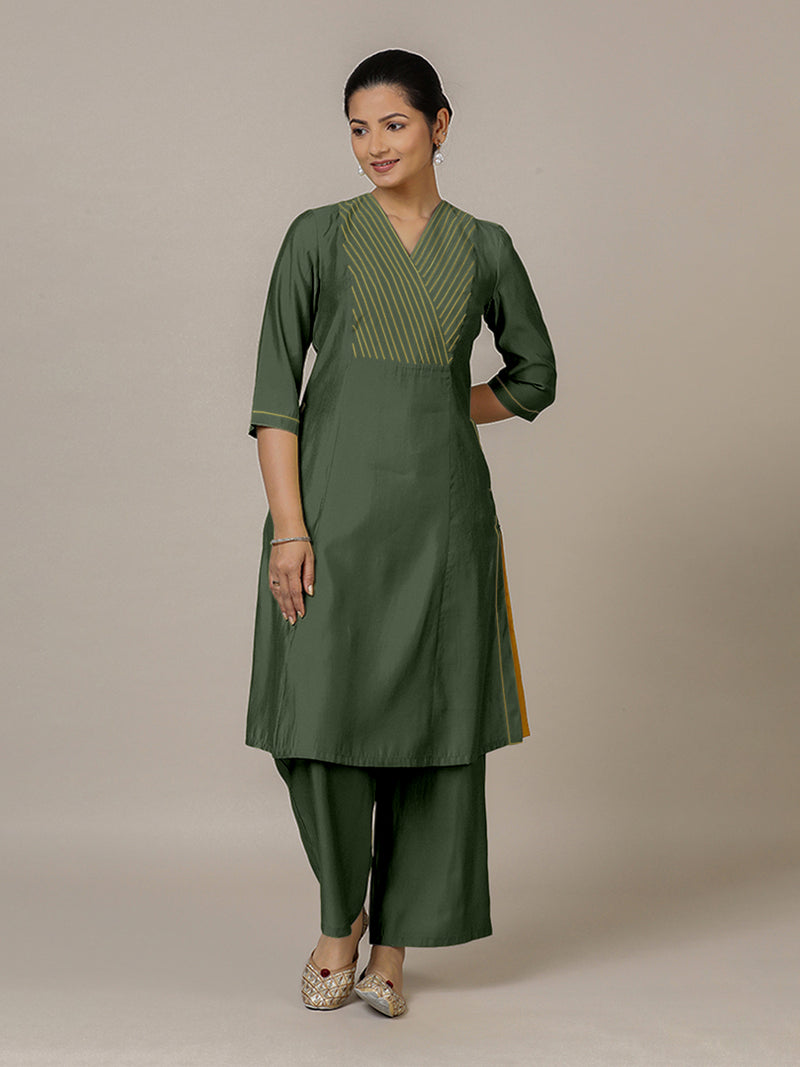 Piya x Rozaana | A Line Kurta in Pine Green with Thread Work | Coords or Only Kurta-Binks