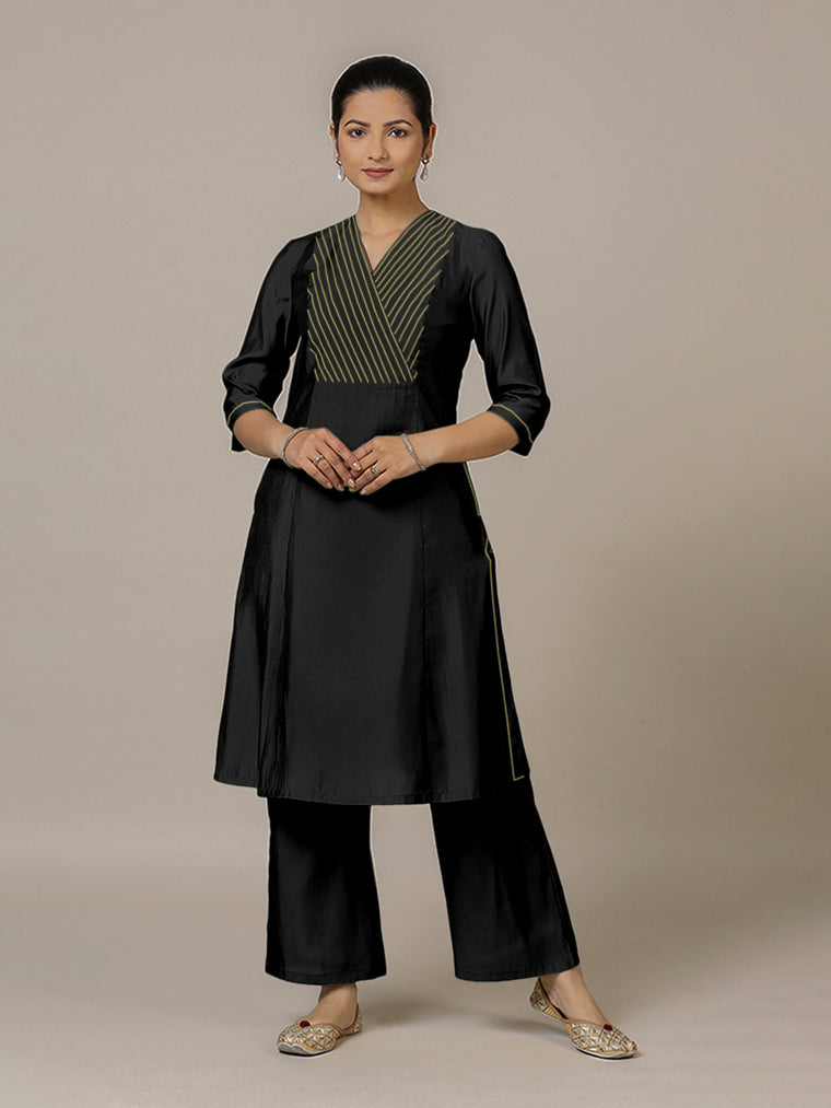 Piya x Rozaana Kurta, in Black Viscose, featuring three quarter sleeves and v-neckline, made for daily & work.