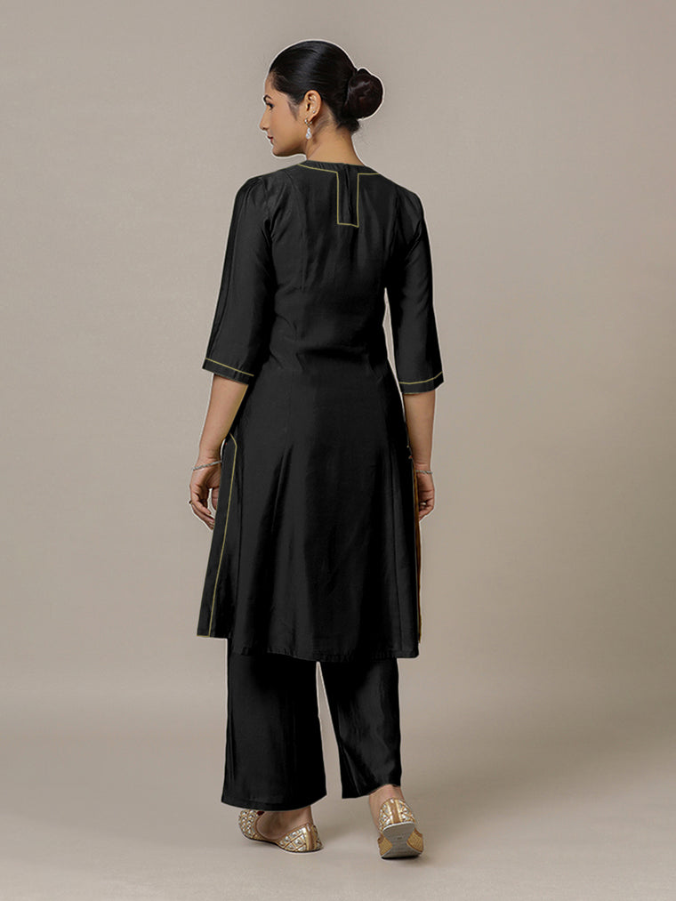 Piya x Rozaana Kurta, in Black Viscose, featuring three quarter sleeves and v-neckline, made for daily & work (view 2).