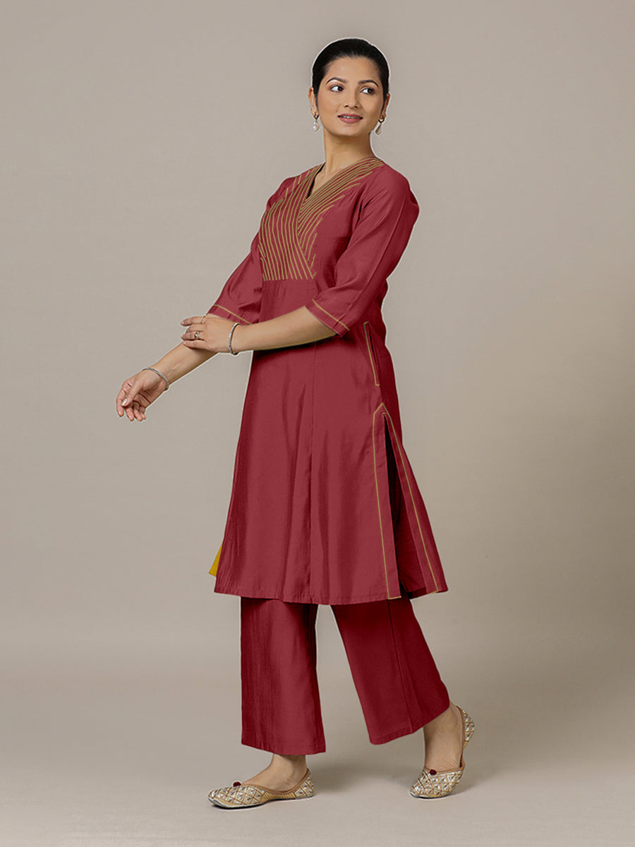 Piya x Rozaana Kurta, in Red Viscose, featuring three quarter sleeves and v-neckline, made for daily & work (view 7).