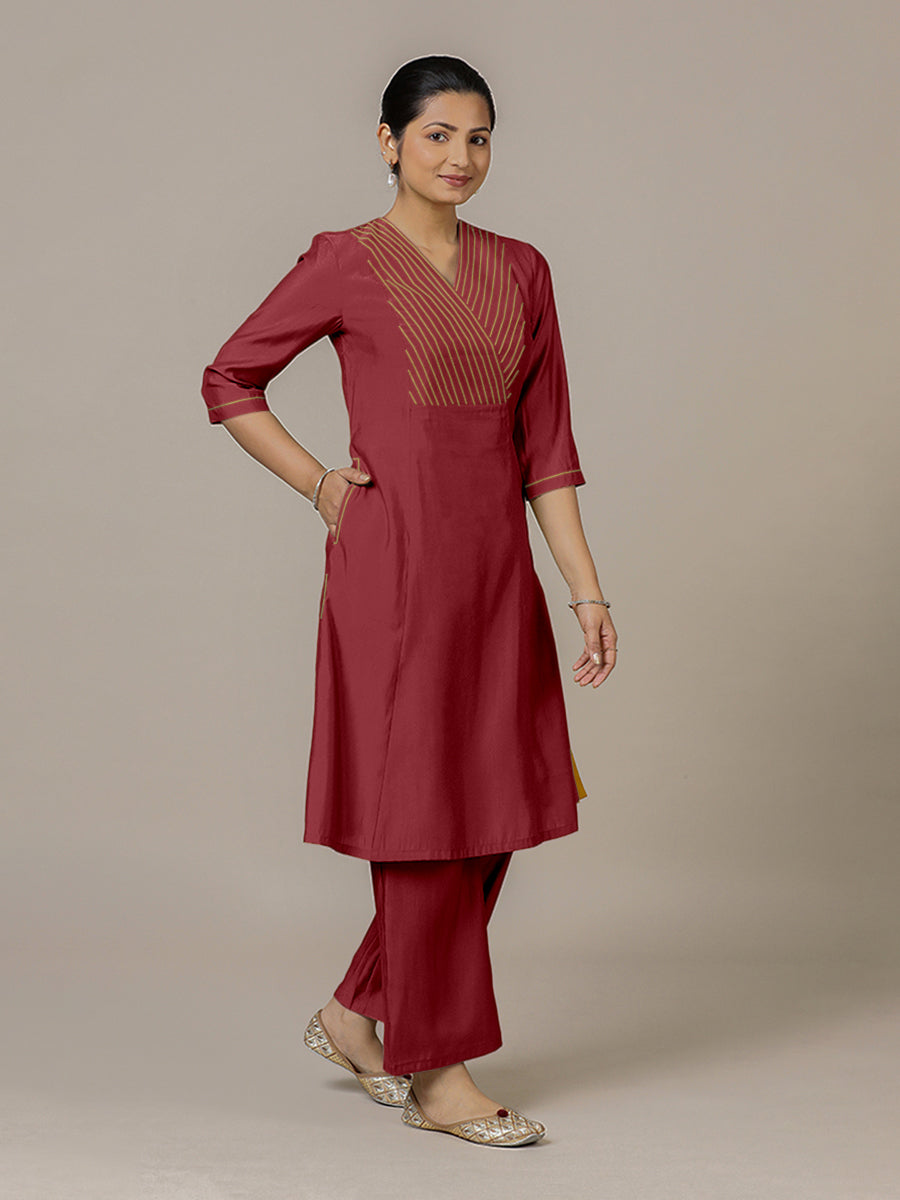 Piya x Rozaana Kurta, in Red Viscose, featuring three quarter sleeves and v-neckline, made for daily & work (view 8).