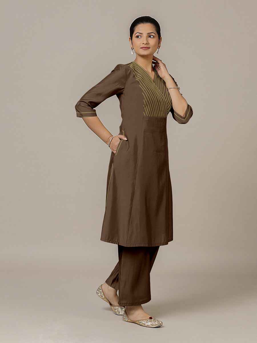 Piya x Rozaana Kurta, in Brown Viscose, featuring three quarter sleeves and v-neckline, made for daily & work (view 8).