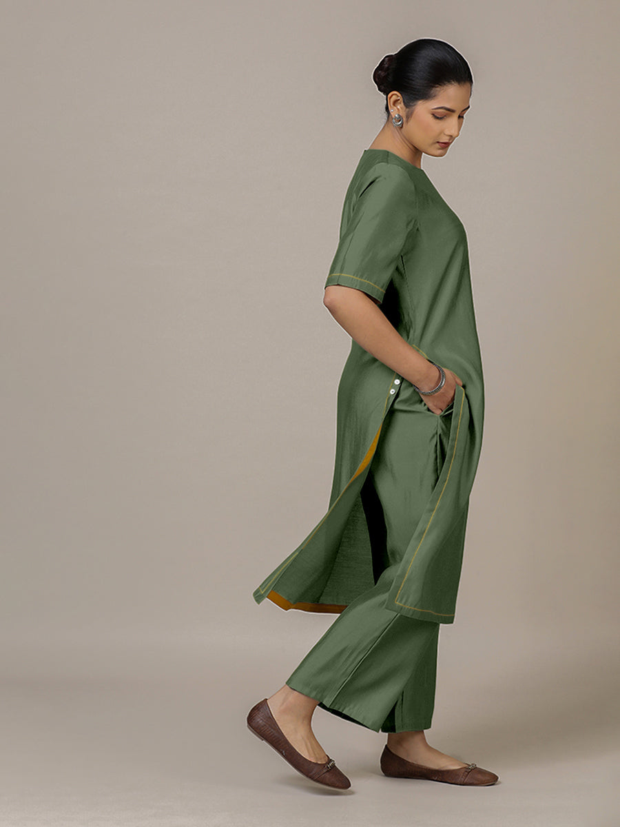 Riya x Rozaana Kurta, in Green Viscose, featuring elbow sleeves and jewel neckline, made for daily & work (view 8).