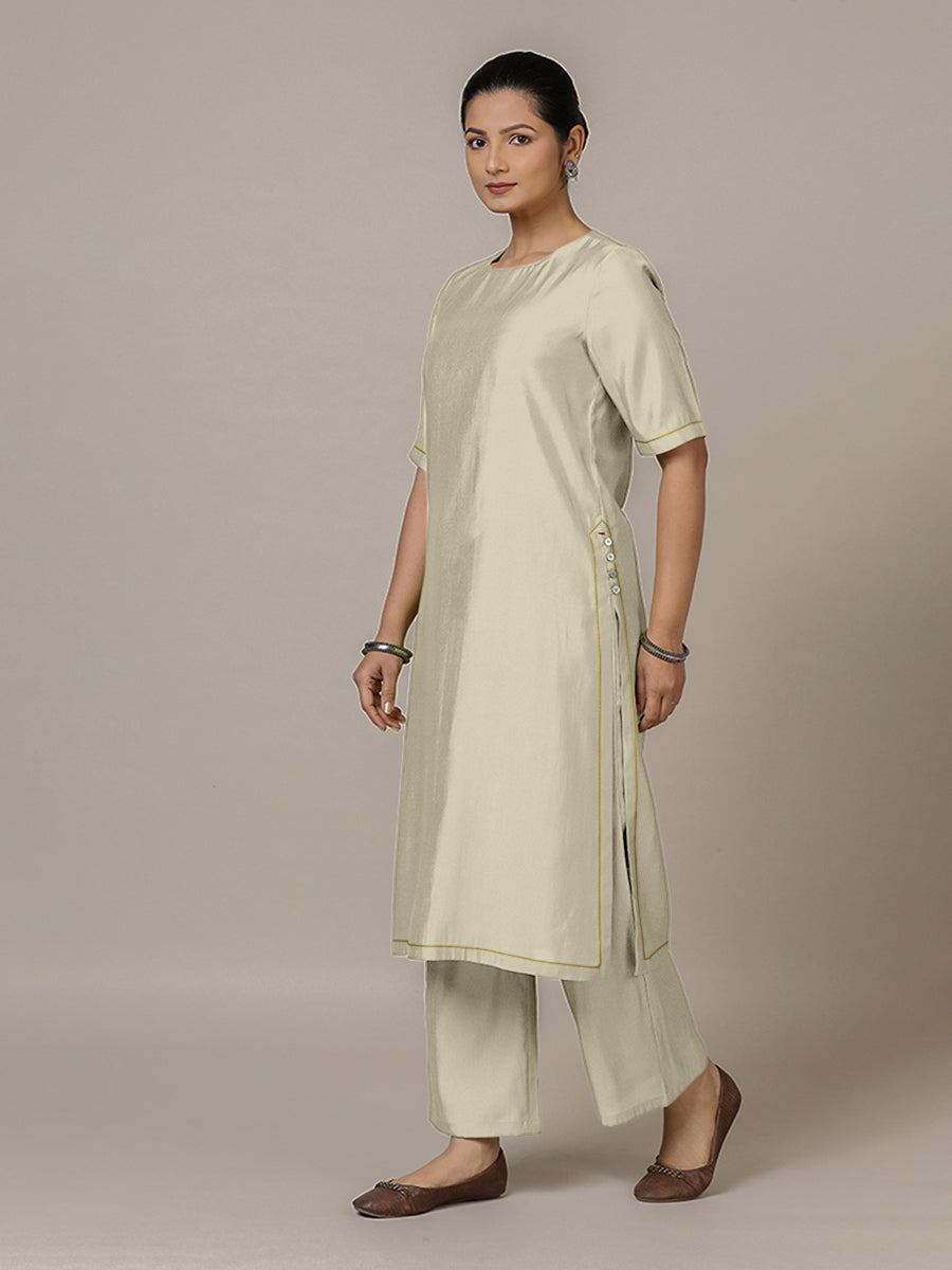 Riya x Rozaana Kurta, in Cream Viscose, featuring elbow sleeves and jewel neckline, made for daily & work (view 7).