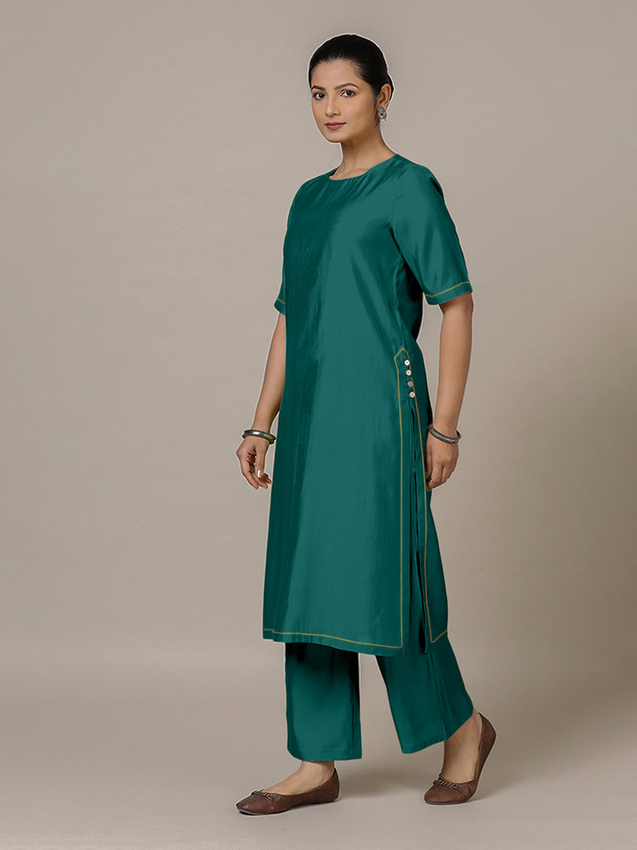 Riya x Rozaana Kurta, in Green Viscose, featuring elbow sleeves and jewel neckline, made for daily & work (view 6).