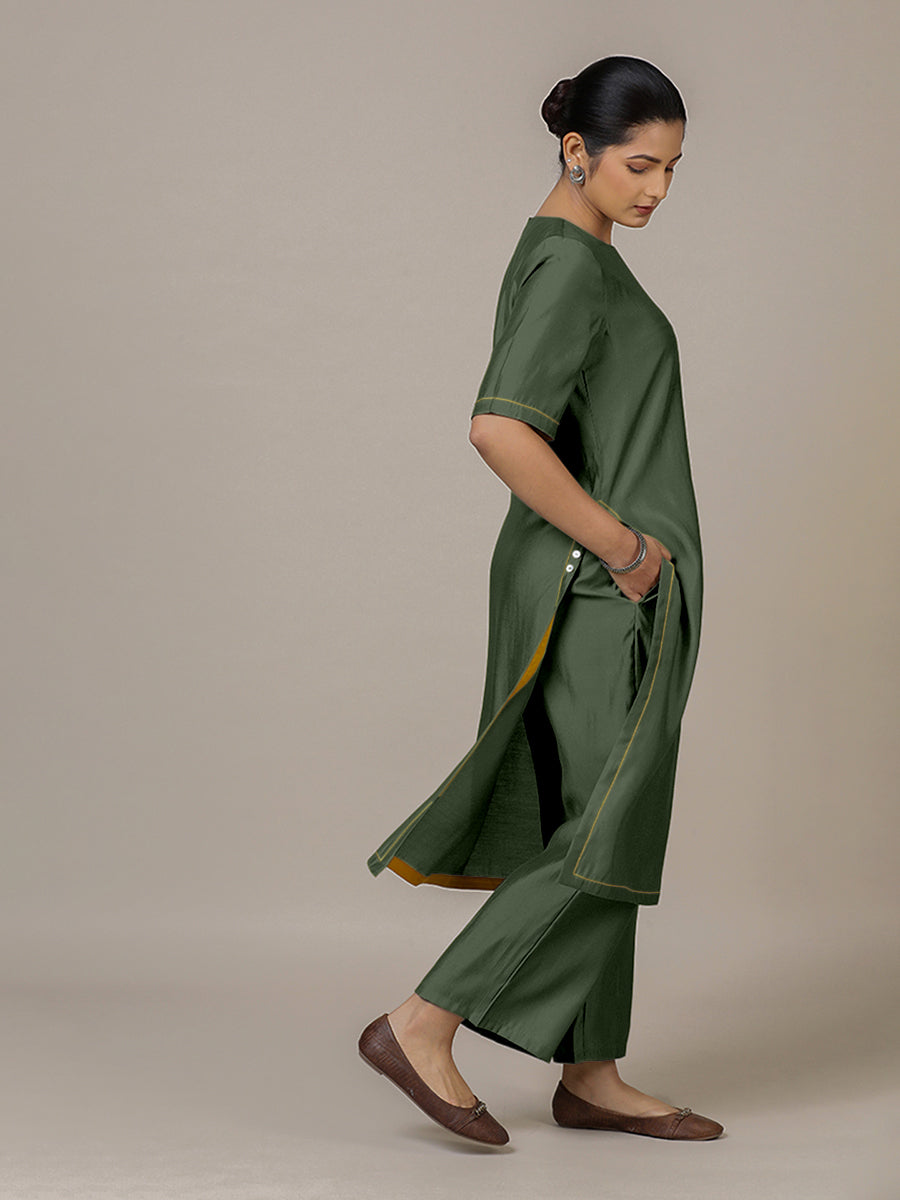 Riya x Rozaana Kurta, in Green Viscose, featuring elbow sleeves and jewel neckline, made for daily & work (view 8).