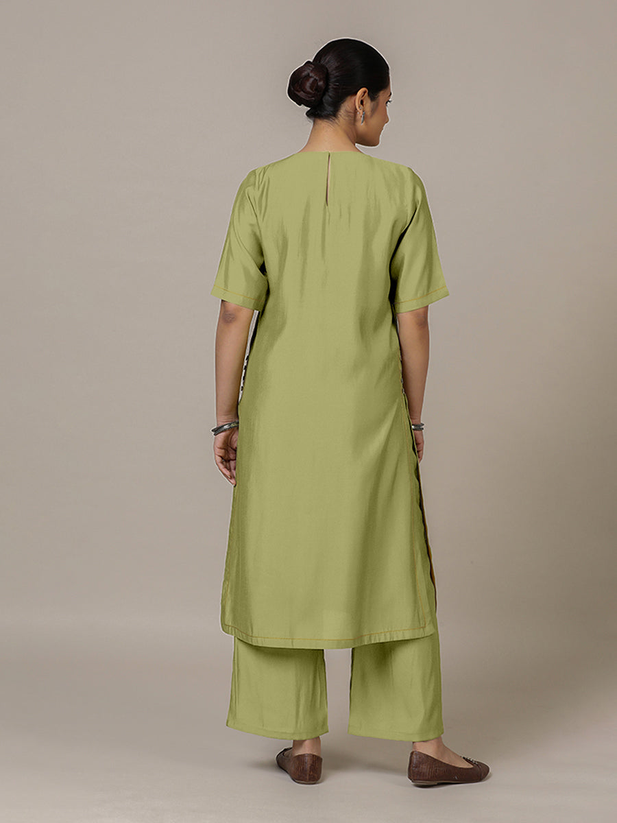 Riya x Rozaana Kurta, in Green Viscose, featuring elbow sleeves and jewel neckline, made for daily & work (view 2).