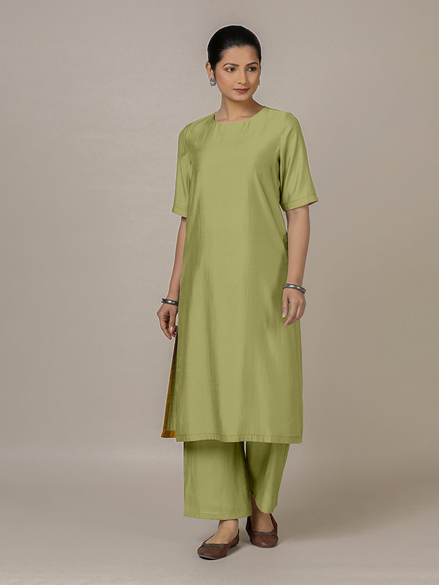 Riya x Rozaana Kurta, in Green Viscose, featuring elbow sleeves and jewel neckline, made for daily & work (view 5).