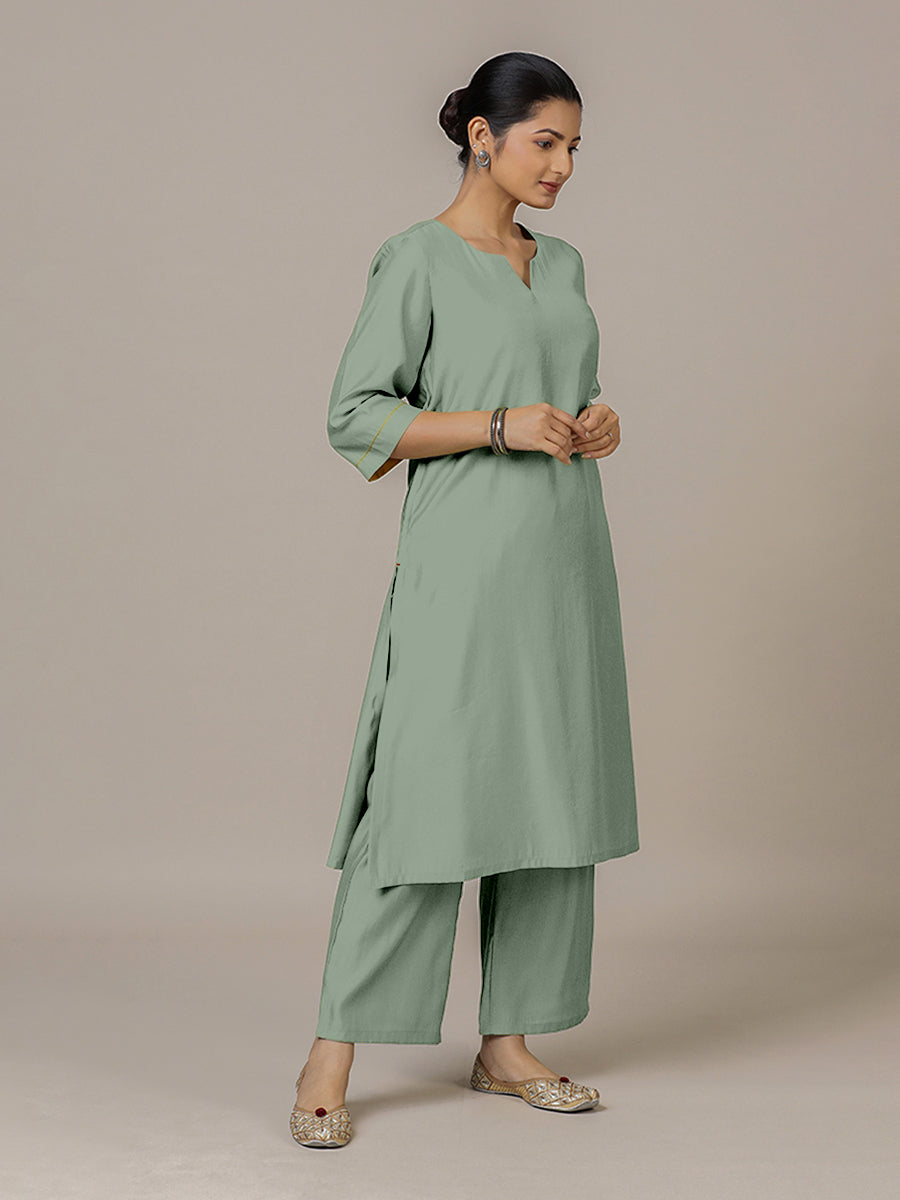 Sadaf x Rozaana Kurta, in Green Viscose, featuring three quarter sleeves and round neck with splitline (view 8).