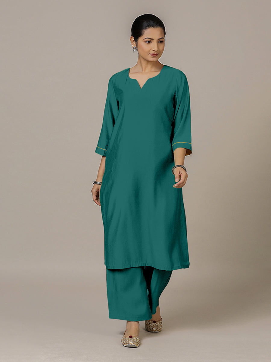 Sadaf x Rozaana Kurta, in Green Viscose, featuring three quarter sleeves and round neck with splitline (view 7).