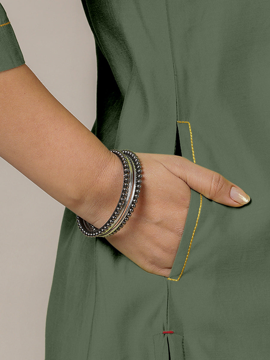 Sadaf x Rozaana Kurta, in Green Viscose, featuring three quarter sleeves and round neck with splitline (view 5).