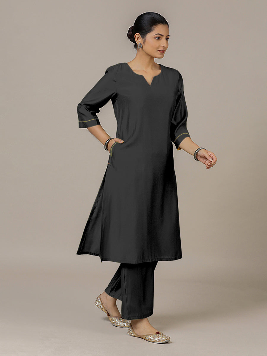 Sadaf x Rozaana Kurta, in Black Viscose, featuring three quarter sleeves and round neck with splitline (view 7).