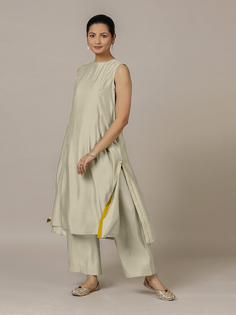 Sameera x Rozaana | A Line Kurta in Ivory with Thread Work | Coords or Only Kurta-Binks