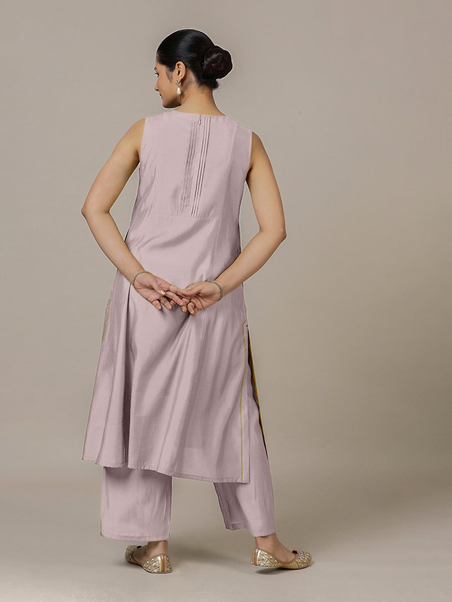 Sameera x Rozaana Kurta, in Purple Viscose, featuring sleeveless and jewel neckline, made for daily & work (view 2).