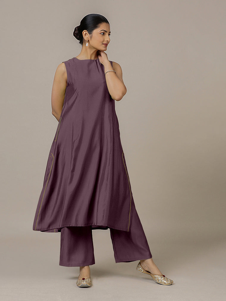 Sameera x Rozaana Kurta, in Purple Viscose, featuring sleeveless and jewel neckline, made for daily & work.