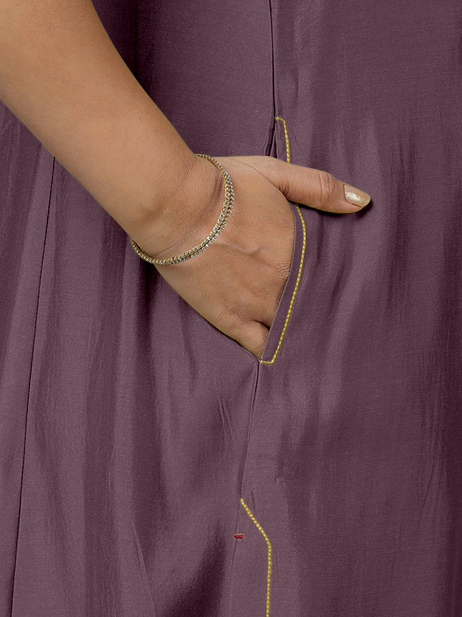 Sameera x Rozaana Kurta, in Purple Viscose, featuring sleeveless and jewel neckline, made for daily & work (view 4).
