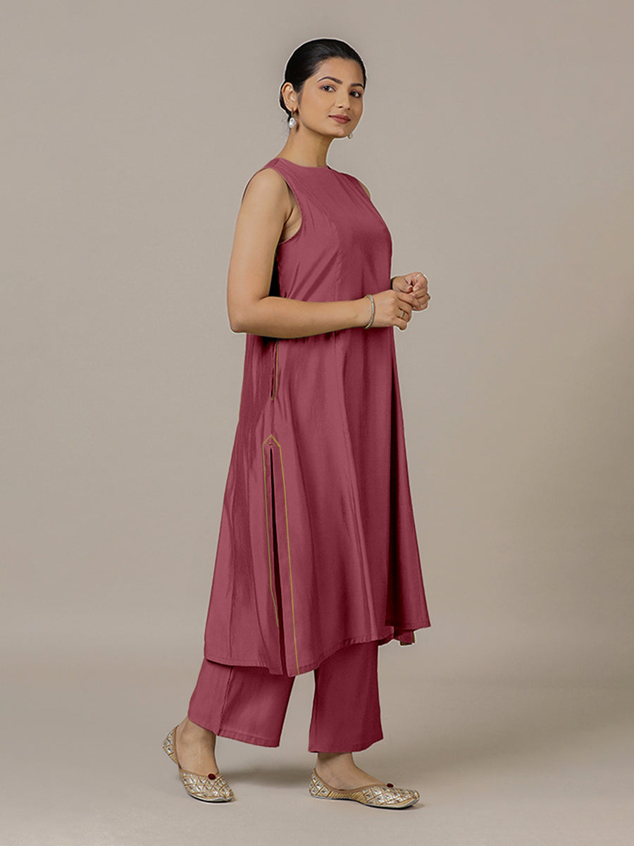 Sameera x Rozaana Kurta, in Pink Viscose, featuring sleeveless and jewel neckline, made for daily & work (view 7).