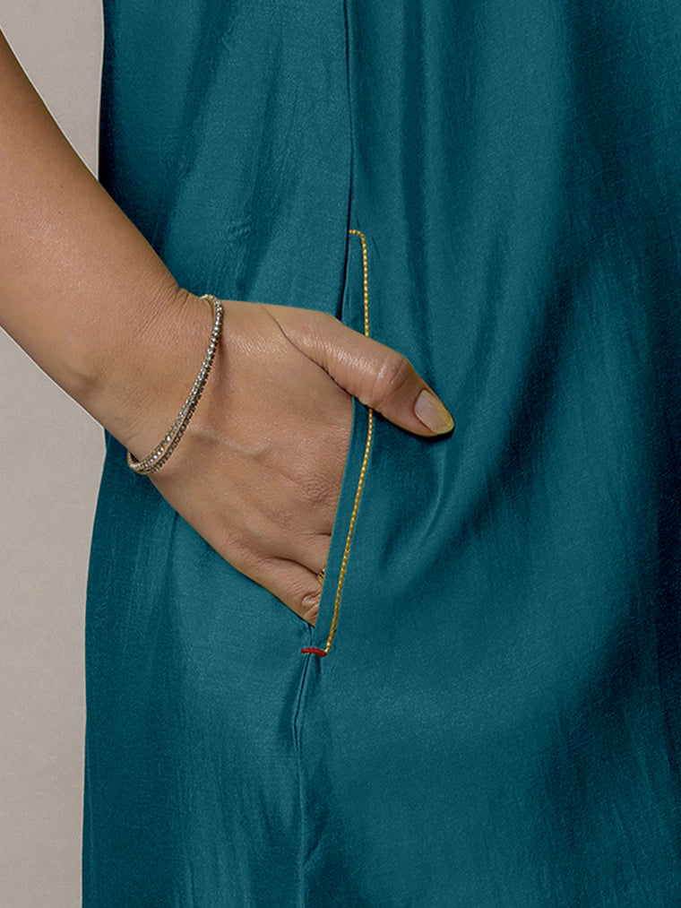 Sana x Rozaana Kurta, in Blue Viscose, featuring sleeveless and jewel neckline, made for daily & work (view 3).