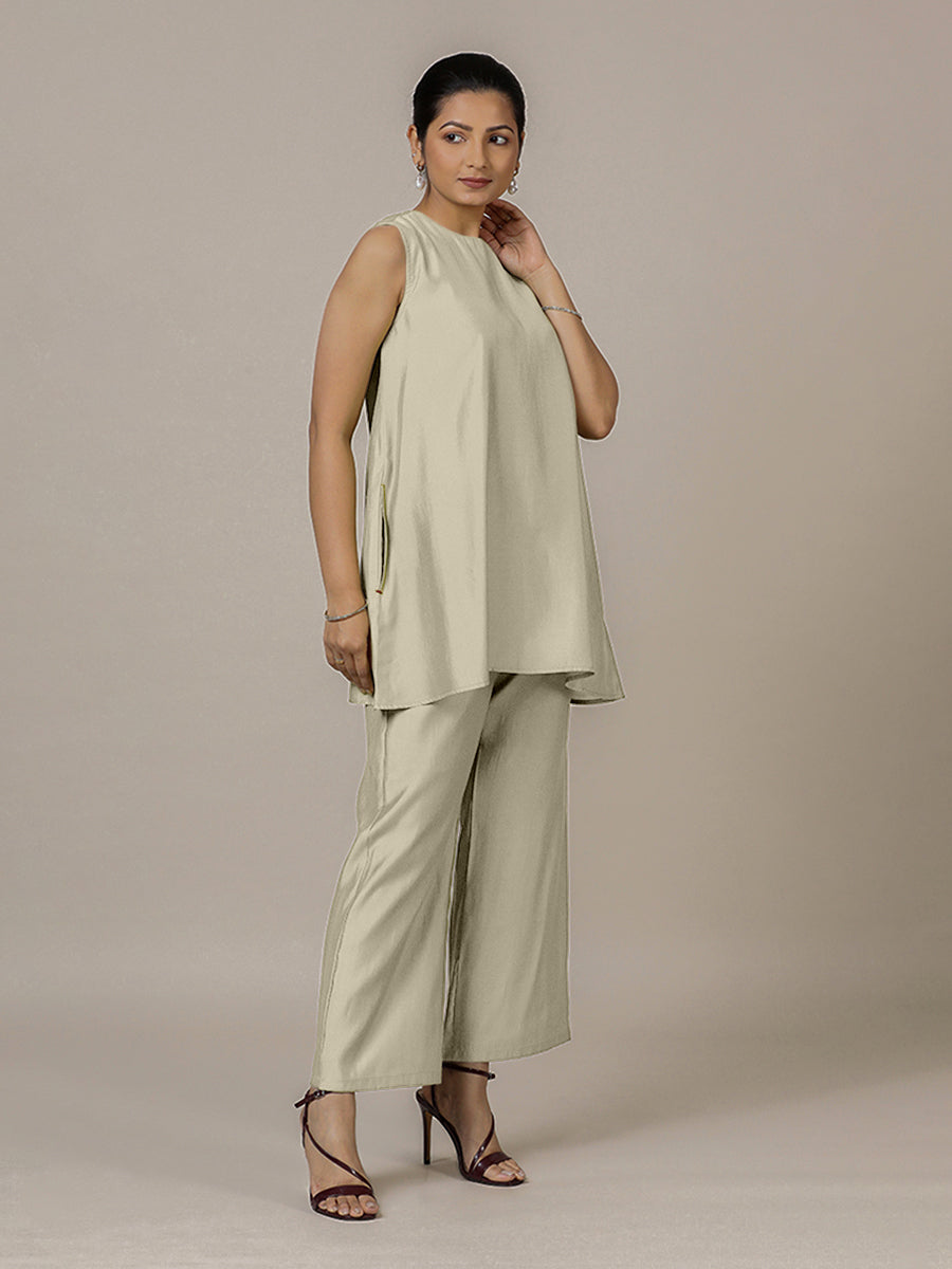 Sana x Rozaana Kurta, in Cream Viscose, featuring sleeveless and jewel neckline, made for daily & work (view 7).